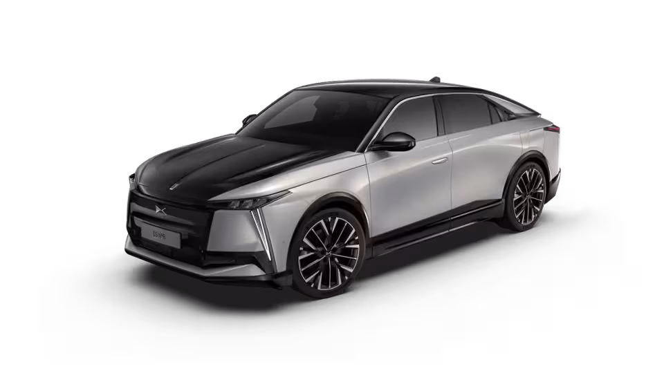 DS Automobiles - N°8